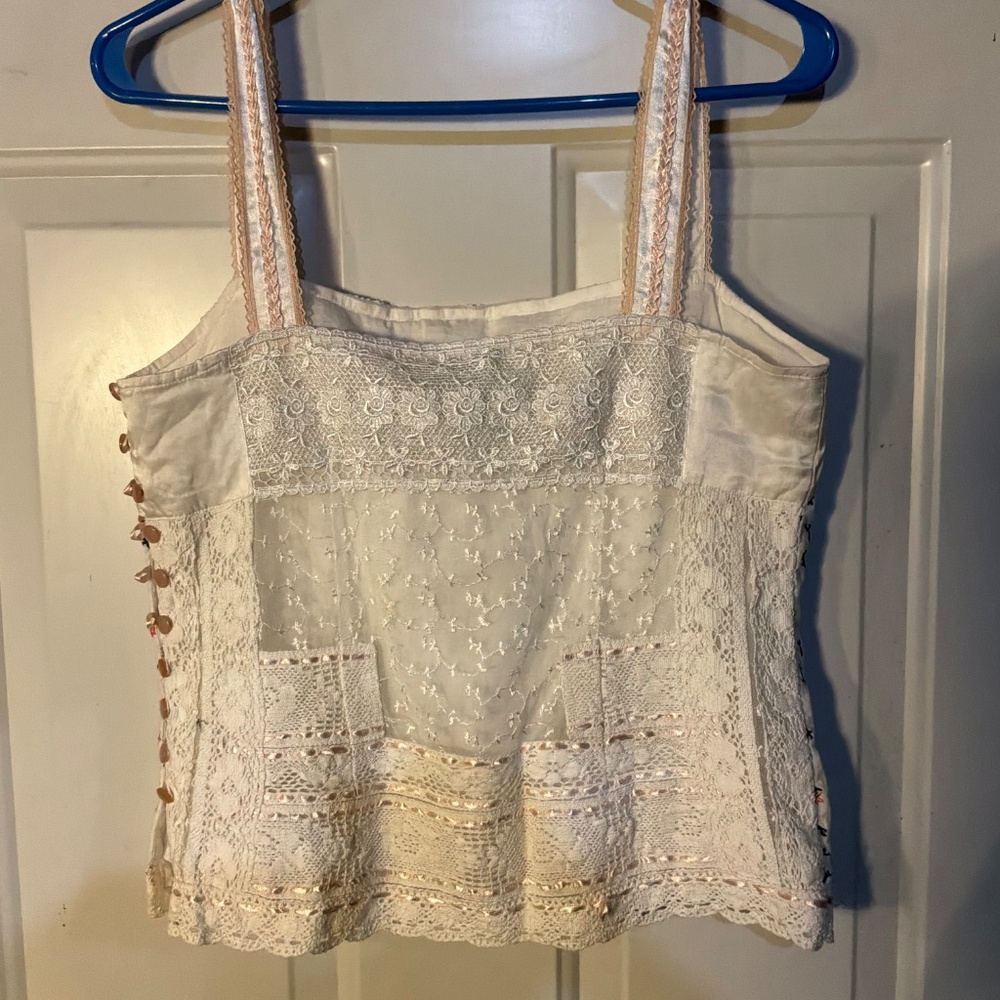 Odille (Anthropologie) lace cami - Picture 2 of 4